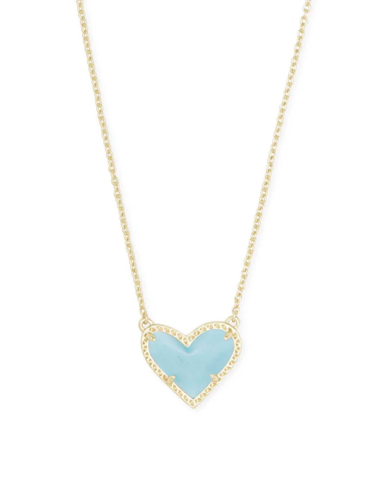 Ari Heart Short Pendant Necklace