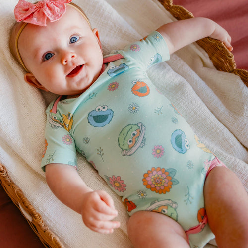 Short Sleeve Bodysuit - Sesame Street Retro Floral